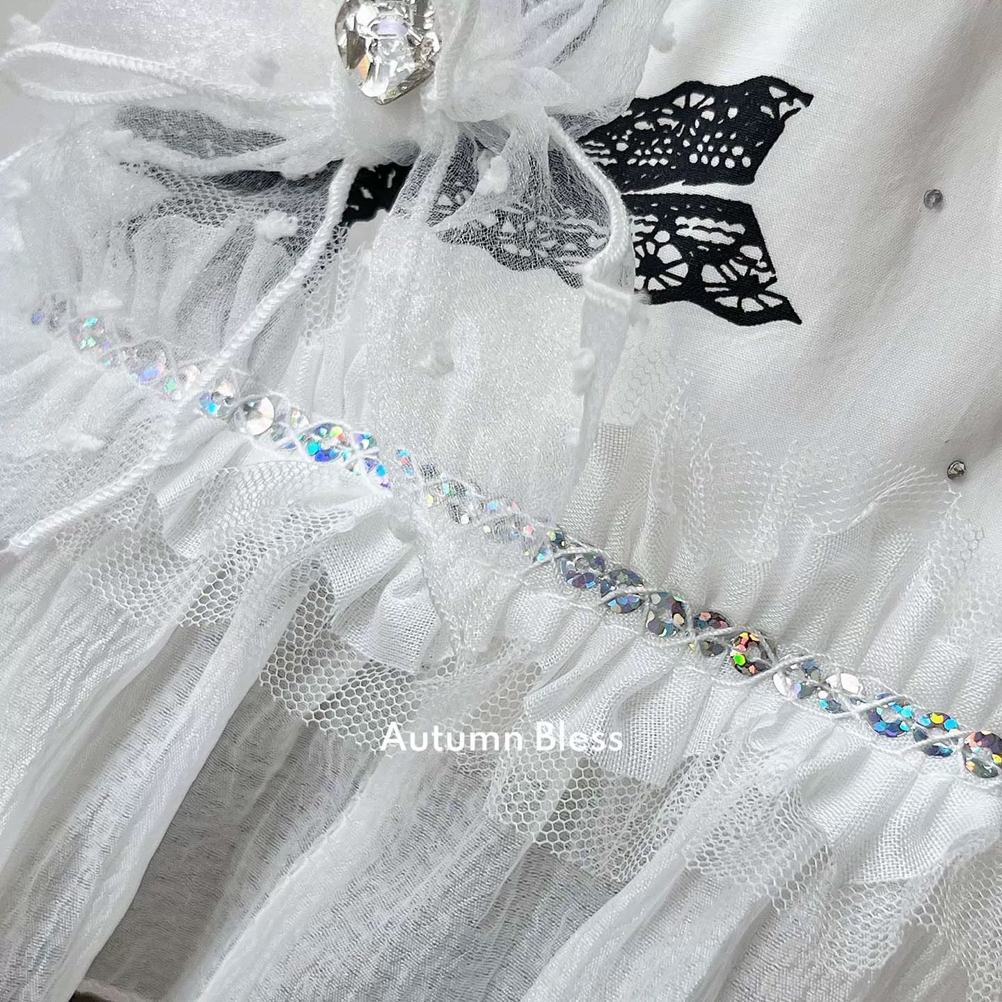Autumn Bless [Limited Edition] White Lace Bow Harness (with hair clip)
